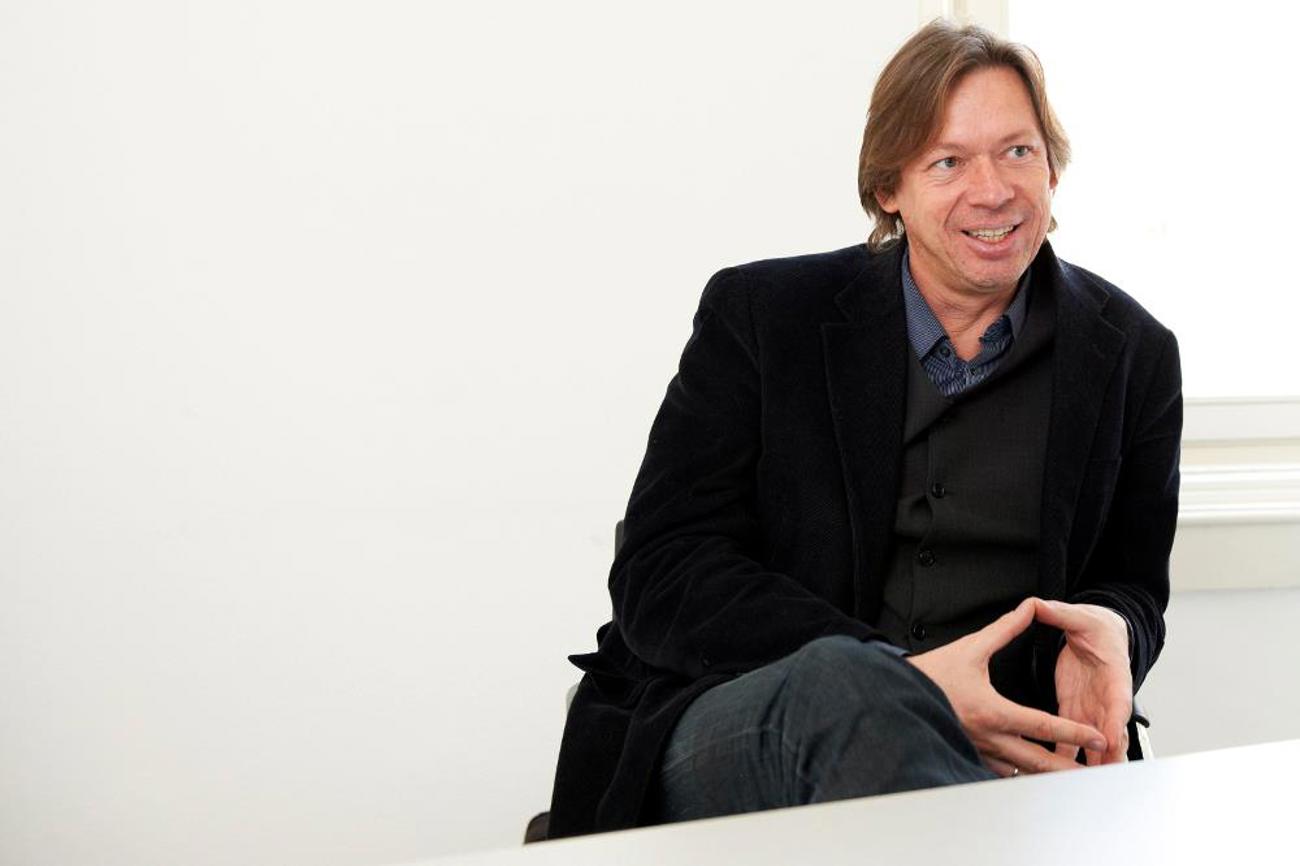 Thomas Schlag ist Professor für Praktische Theologie an der Uni Zürich. Er hat die Nachhaltigkeit der Konfirmandenarbeit untersucht. | Reformierte Medien/Gion Pfander