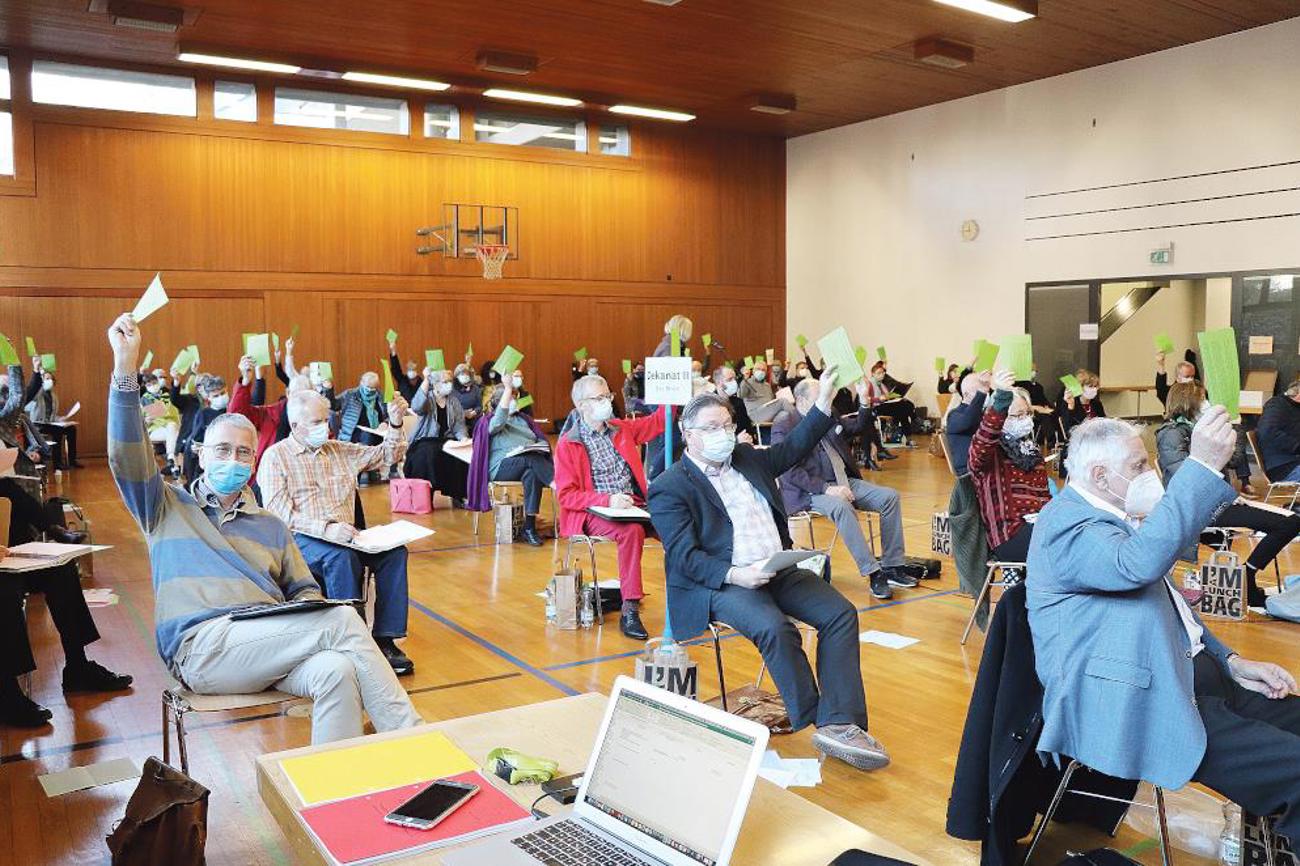 Die Baselbieter Synodalen erlebten eine Sitzung der besonderen Art mit Masken und viel Abstand. | ERK BL