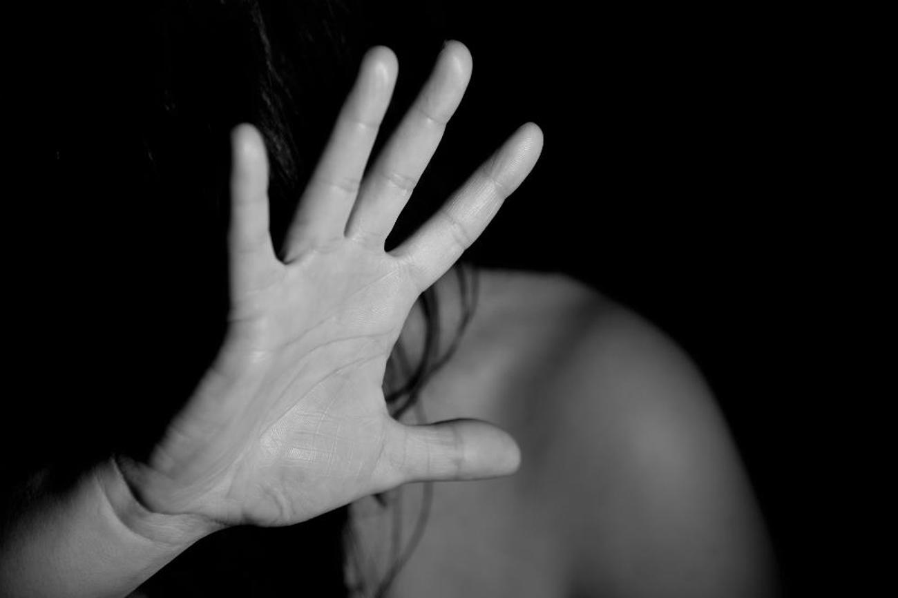 Bis hierher und nicht weiter: Frauen erleiden unterschiedlichste Formen von sexueller Gewalt. |Ninocare/Pixabay