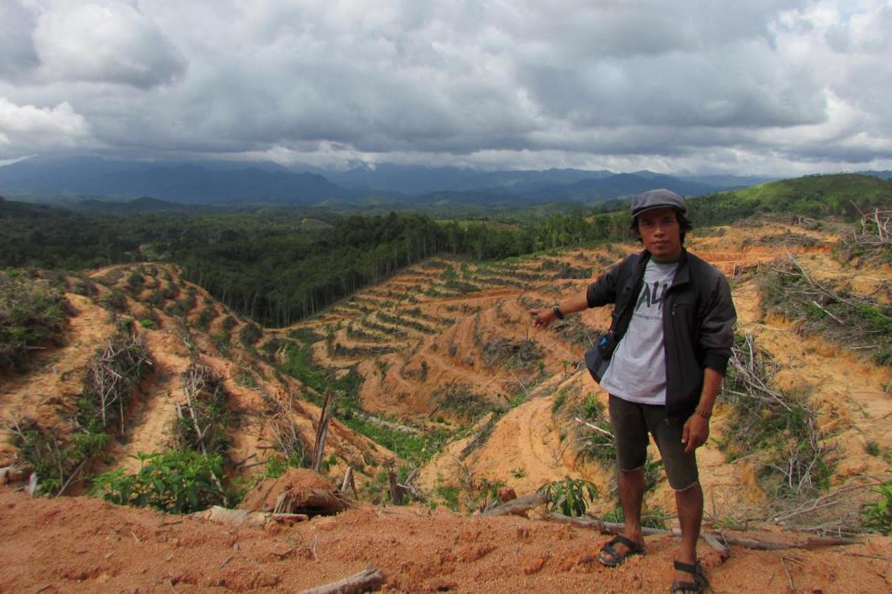 In der Palmölproduktion in Indonesien würden Menschen- und Arbeitsrechte nicht eingehalten und die Umwelt zerstört, sagt «Brot für alle».