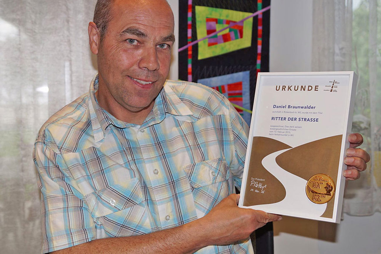 «Ich kann nicht wegschauen und mache auch einmal etwas mehr als normal», sagt Daniel Braunwalder, zweimal «Ritter der Strasse». Foto: Andrea Kobler
