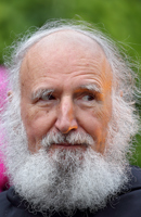 Meistgelesen im April: Anselm Grün: «Aus dem Grab der Resignation hinein in die Lebendigkeit des Lebens»