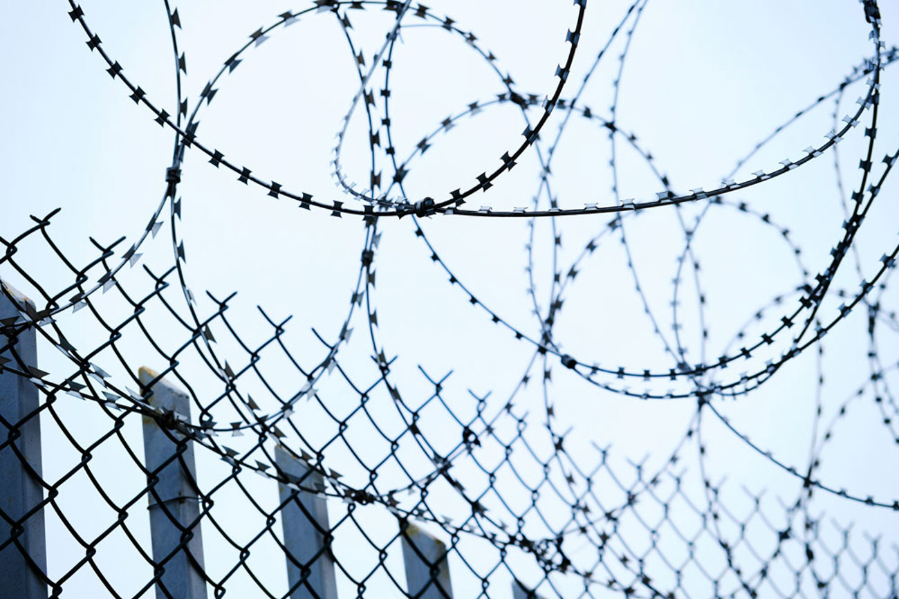 Haft ohne Straftat: Die Schweiz hinkt gemäss einem aktuellen Bericht ihren Gesetzen hinterher. | Foto: Unsplash