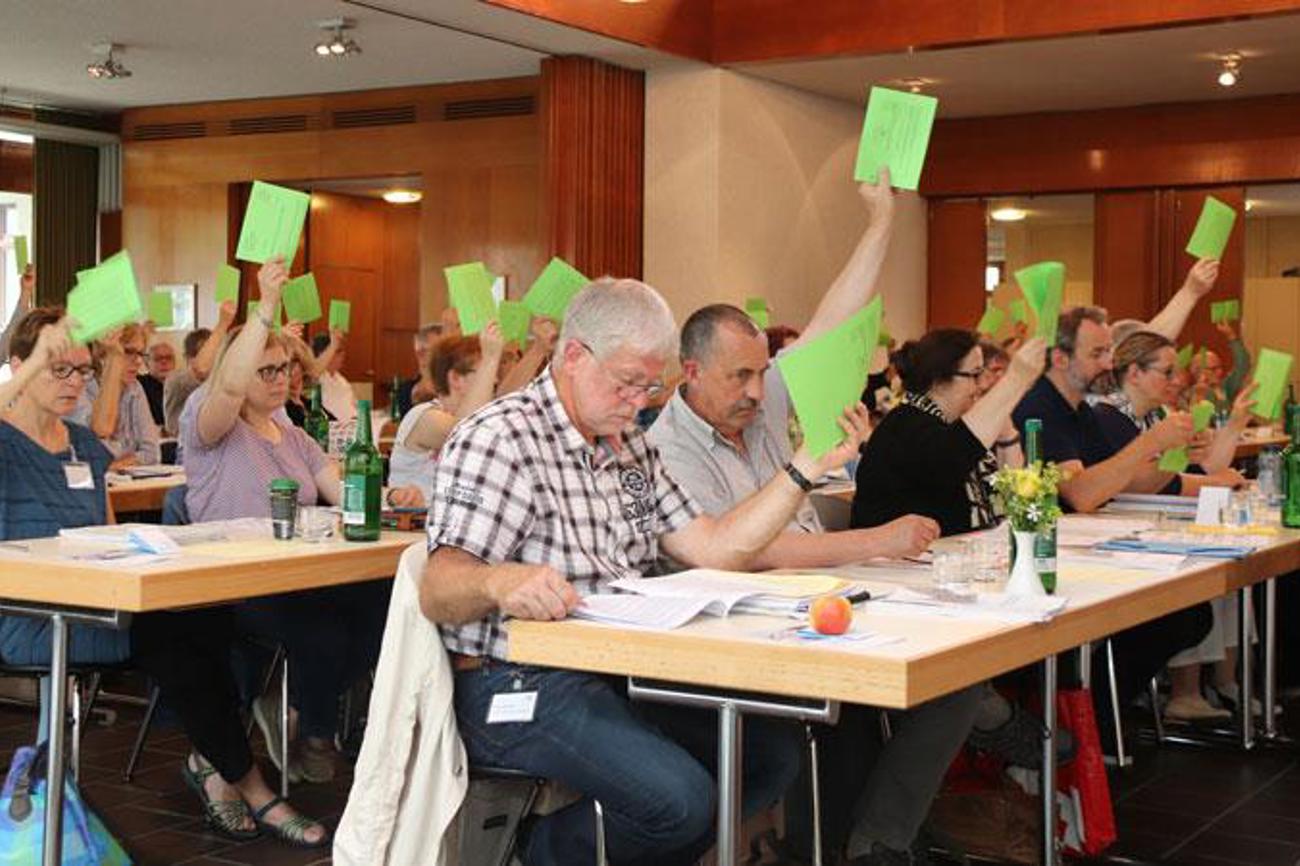 Die Synode soll gemäss neuer Kirchenverfassung in Zukunft mehr entscheiden können. Mit dem fakultativen Referendum haben die Kirchenmitglieder aber immer noch das letzte Wort.