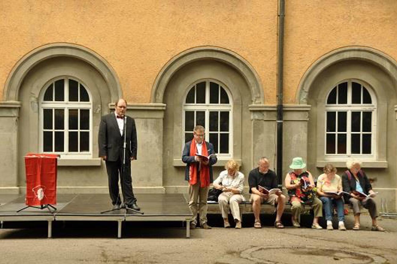 Der Überlinger Bezirkkantor Thomas Rink ist auch der Aufforderung gefolgt: «Komm rüber!» (Bild: ekikon.de)