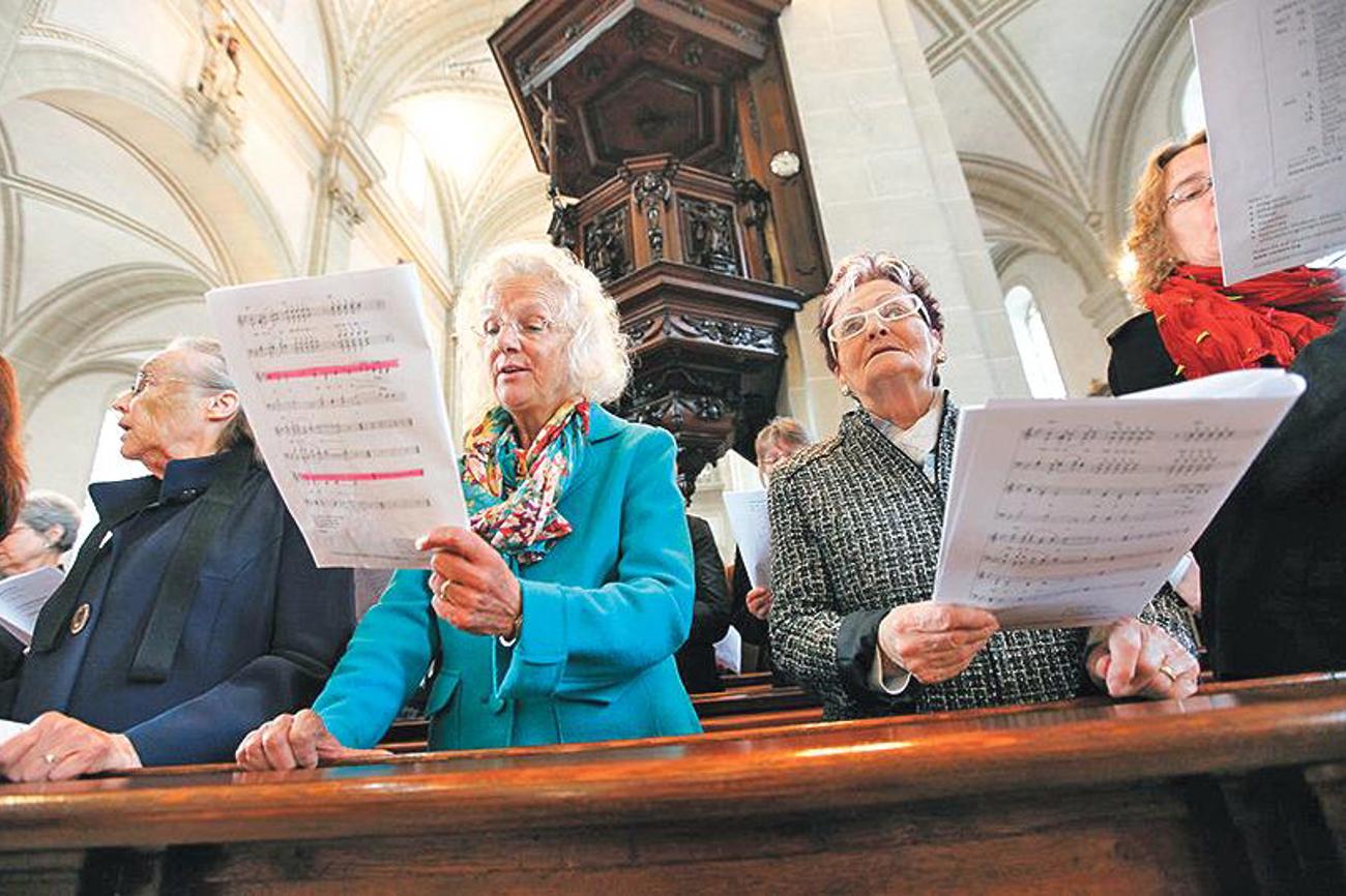Lust am herzhaften Singen: Nur mit Maske erlaubt. | Cantars