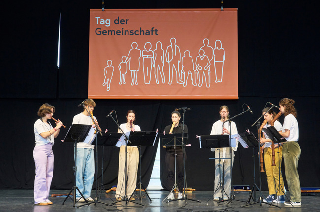 Das Flötenensemble «Da Capos» unter der Leitung von Laura Schmid. | Foto: Emanuel Ammon