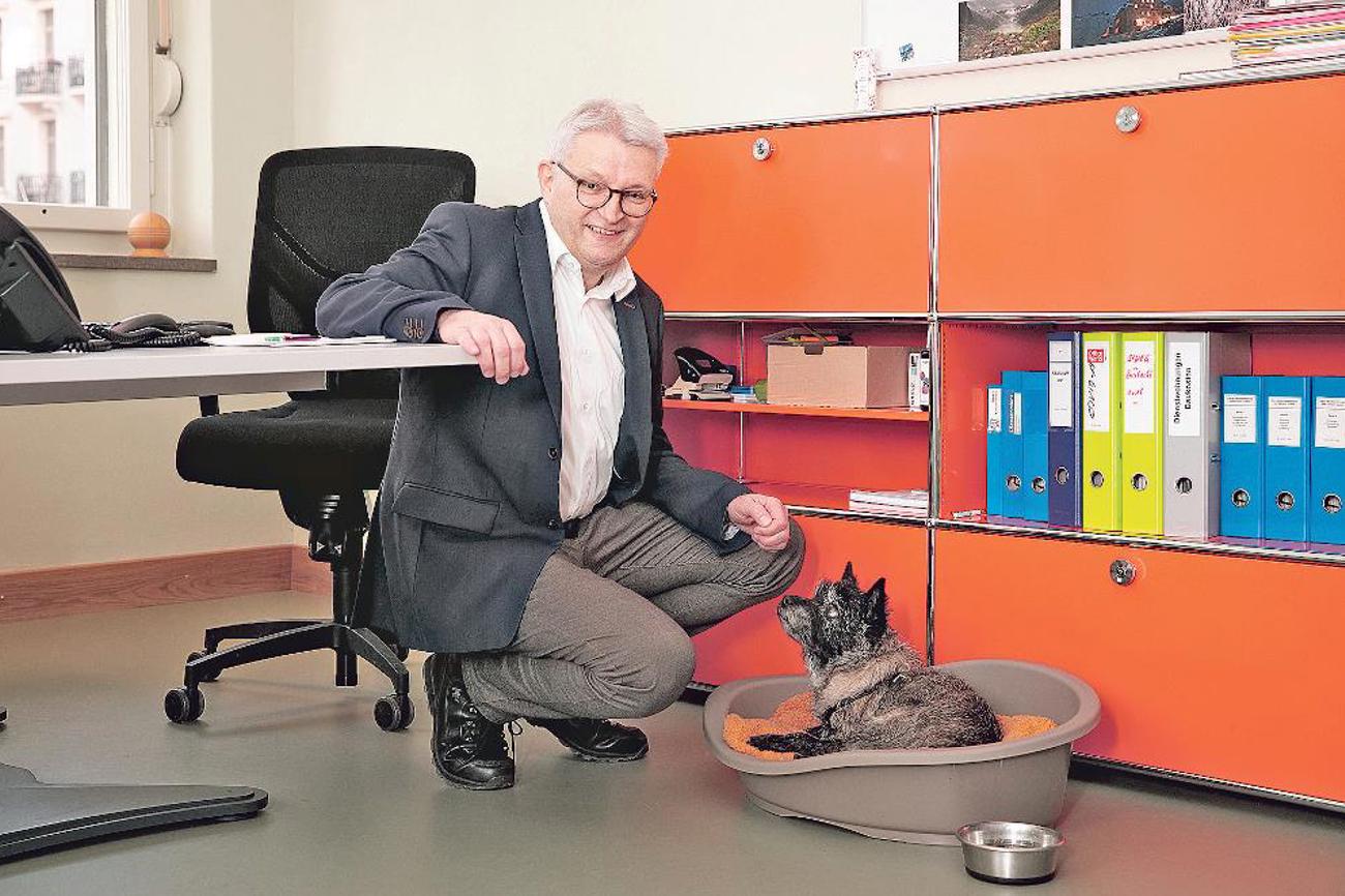 Daniel Zbären und Terrier-Hündin Tennessee.