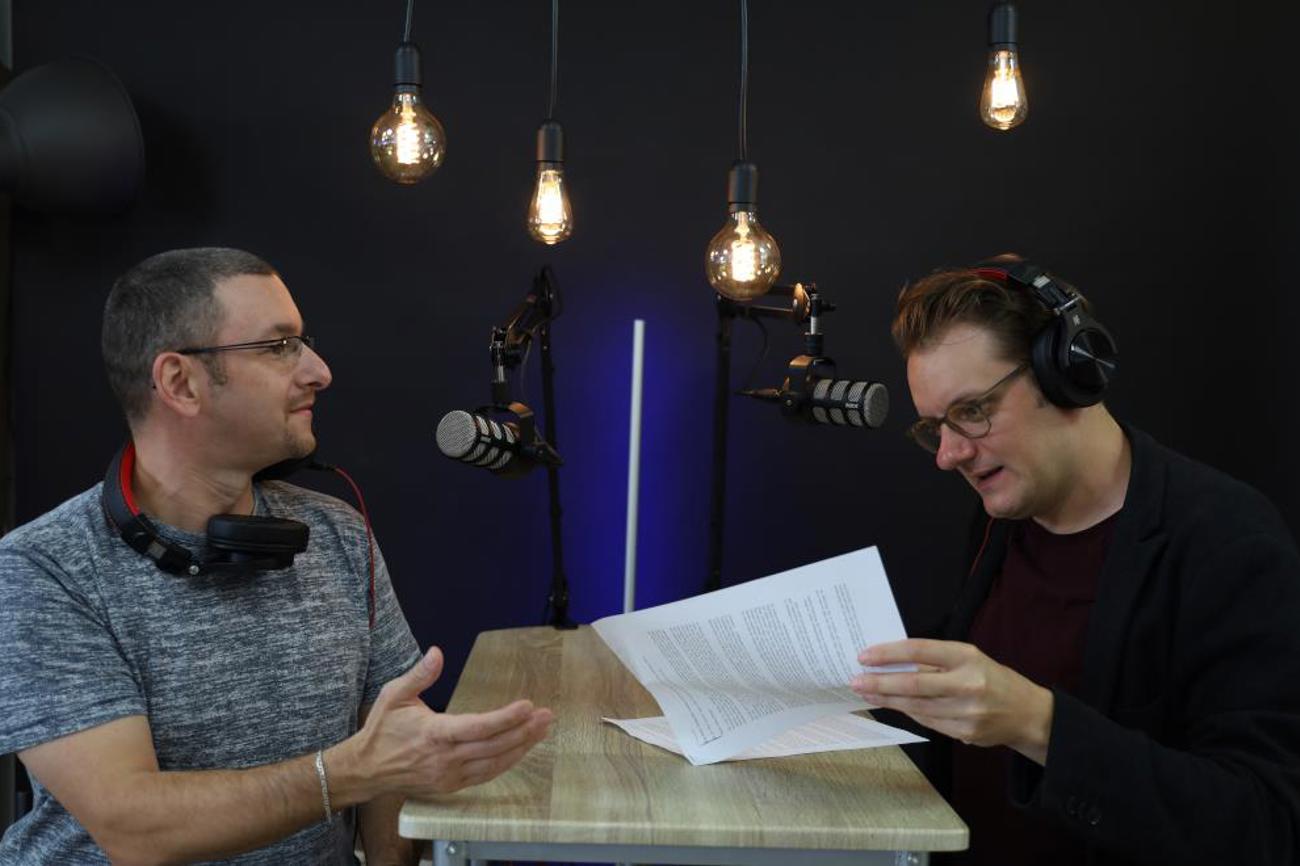 Samuel Sarasin (rechts) im Gespräch mit Pascal Steck.