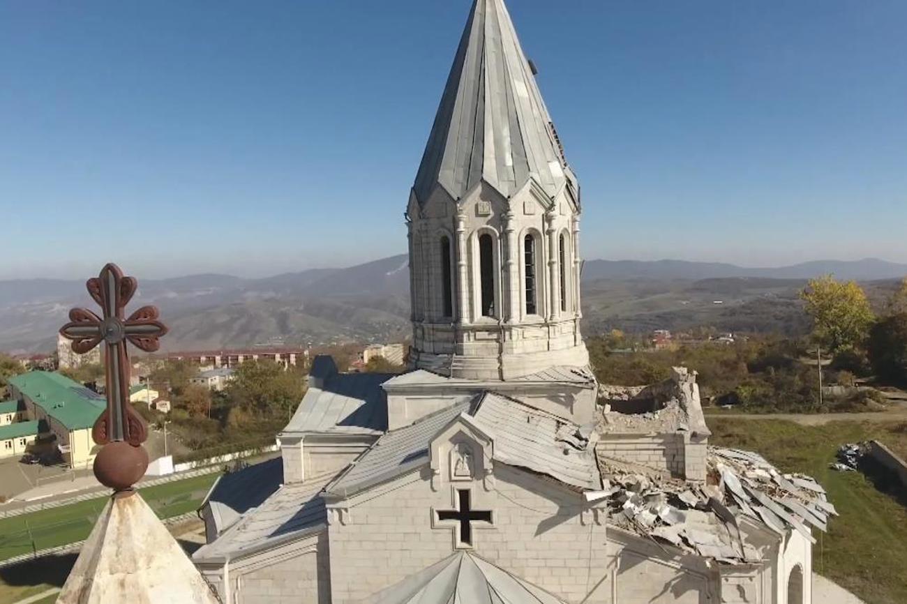 Zerstörte Kirche in Bergkarabach.