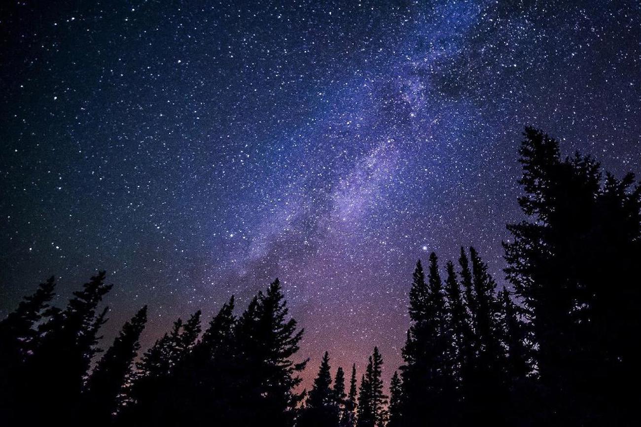 Ein kleiner Ausschnitt des Universums: Blick von der Erde auf die Milchstrasse. |pixabay