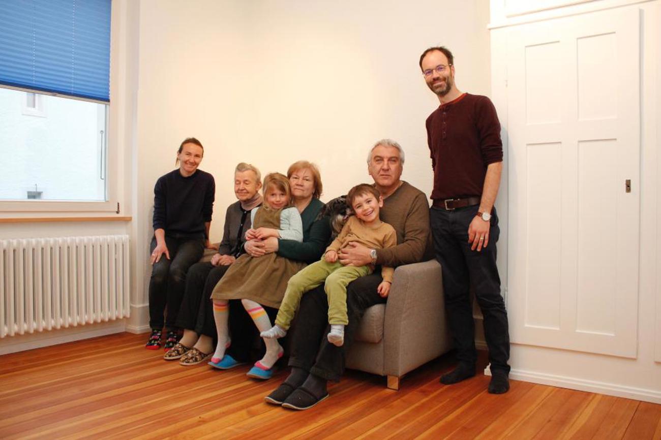 Vereint in Olten: die Familien Schoger und Shcherbakovis. | Tilmann Zuber