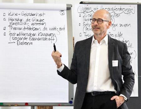 Mehr Profil und Nähe