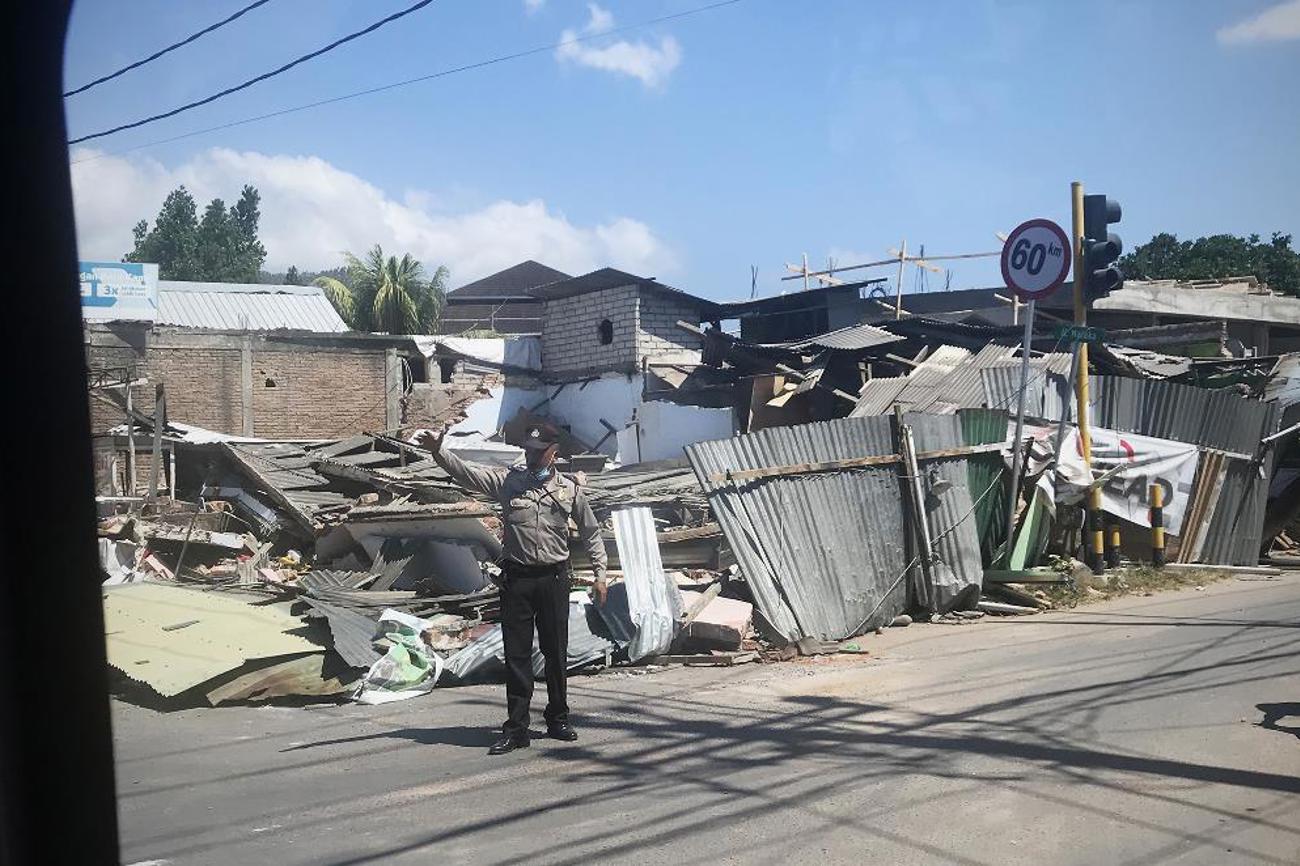«Die Einheimischen haben enorm vernünftig reagiert, mit beeindruckender gelassener Effizienz», sagt Michel Müller über das Verhalten der Menschen beim Erdbeben auf der indonesischen Insel Lombok bei Bali.