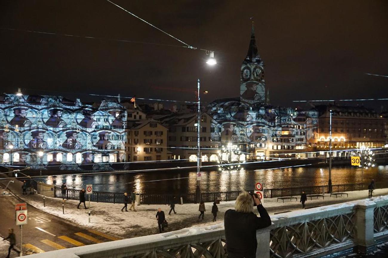 Schattenwurf Zwingli auch an Allerseelen. | Archivbild Christian Schenk/flickr