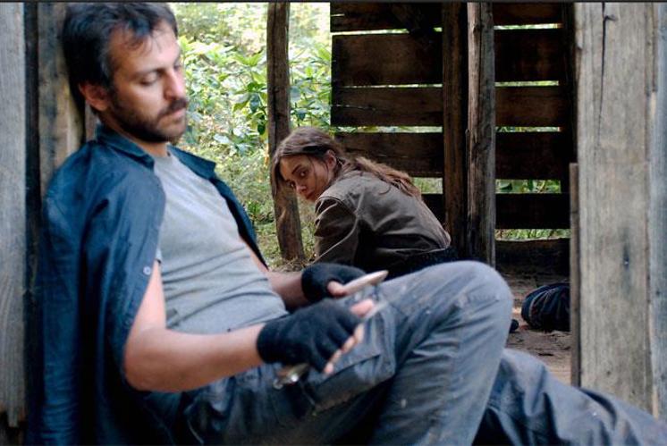 Sie jagt den Wolf und findet sich selber