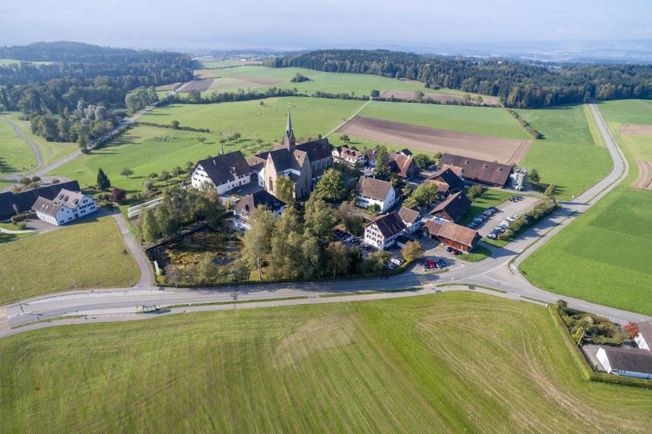 Blick auf die Klosteranlage am Südfuss der Albiskette. |Martin Bissig/reformiert.