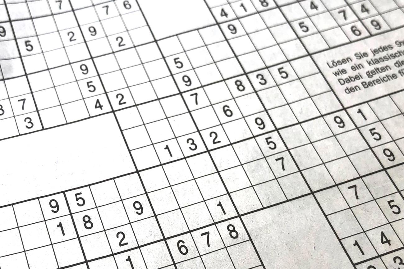 : Rätsel lösen tut dem Hirn gut – doch auch hier stellen sich Routinen ein. Bild: hmz