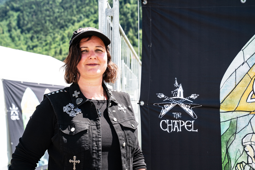 Meistgelesen im Juni: Zwischen Kreuz und Kutte – die Festivalseelsorge der Metalchurch
