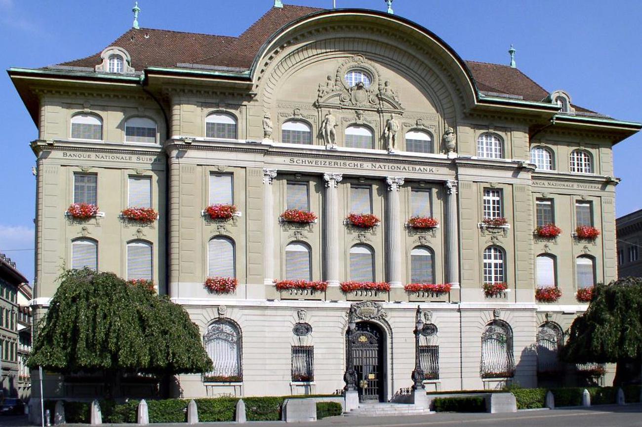 Gemäss bisher unveröffentlichten Zahlen der Schweizer Nationalbank belaufen sich die öffentlichen Schulden, die die 86 ärmsten Länder bei vierzig Schweizer Banken derzeit haben, auf insgesamt 5,7 Milliarden Franken. |Wikimedia