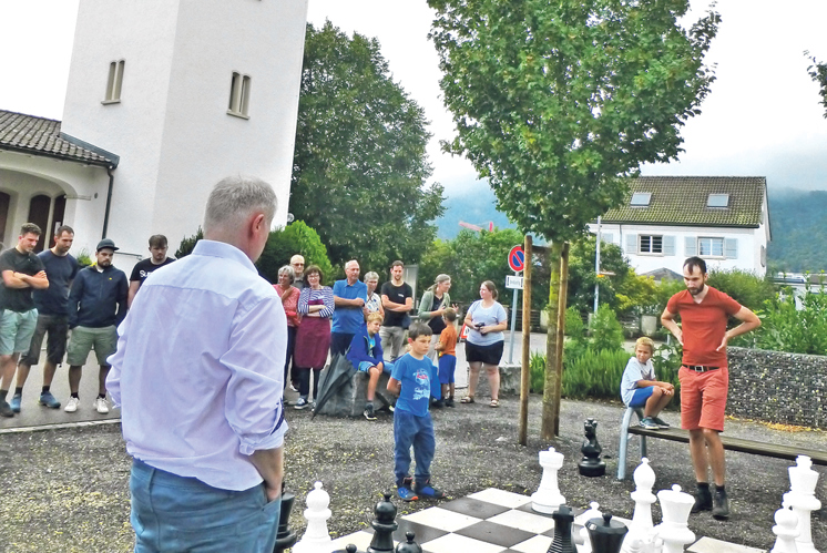 Auch nach 125 Jahren bleibt die Kirche im Dorf