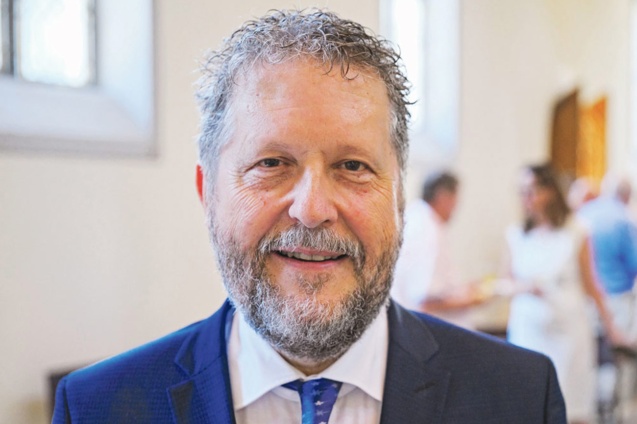 Der neue Synodepräsident David van Welden will die Synode zu einem Ort machen, an dem miteinander gedacht, gestritten, gefeiert und gelacht wird. | Foto: Emanuel Ammon