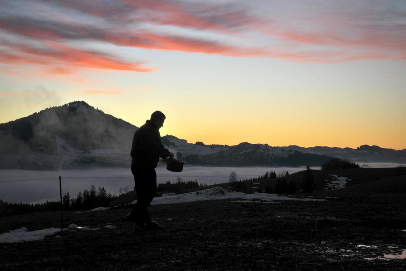 «Räuchle» zum Neubeginn: Den alten Brauch trifft man im Appenzellerland in der Altjahrswoche wieder vermehrt an. | appenzell.ch