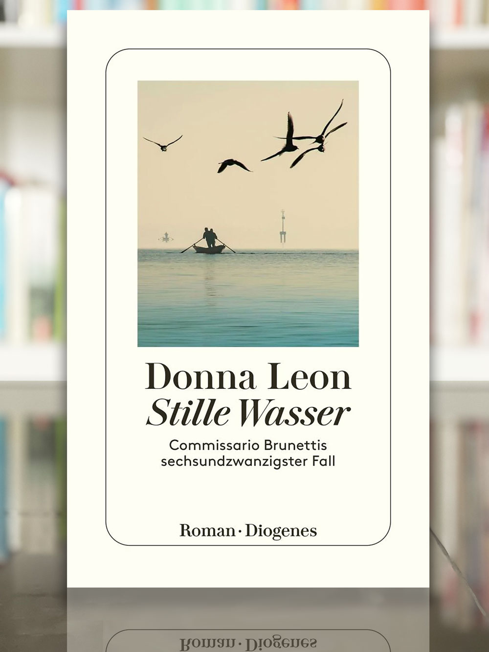 Weisses Cover, schwarzer Rand, Bild mit Möwen vor einem kleinen Boot auf See