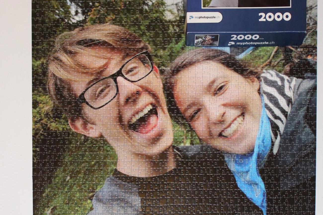 Puzzeln: Spannungsfeld zwischen Entspannung und Ausdauer.
Foto: Selina Lienhard