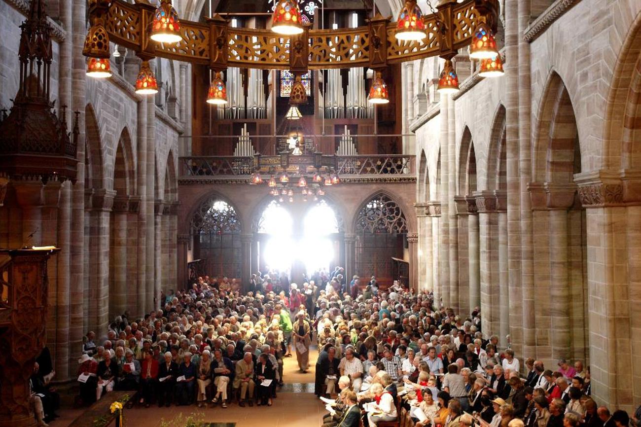 Festgottesdienst zum Kirchentag am Rheinknie 2011 im Münster Basel. | Claude Giger