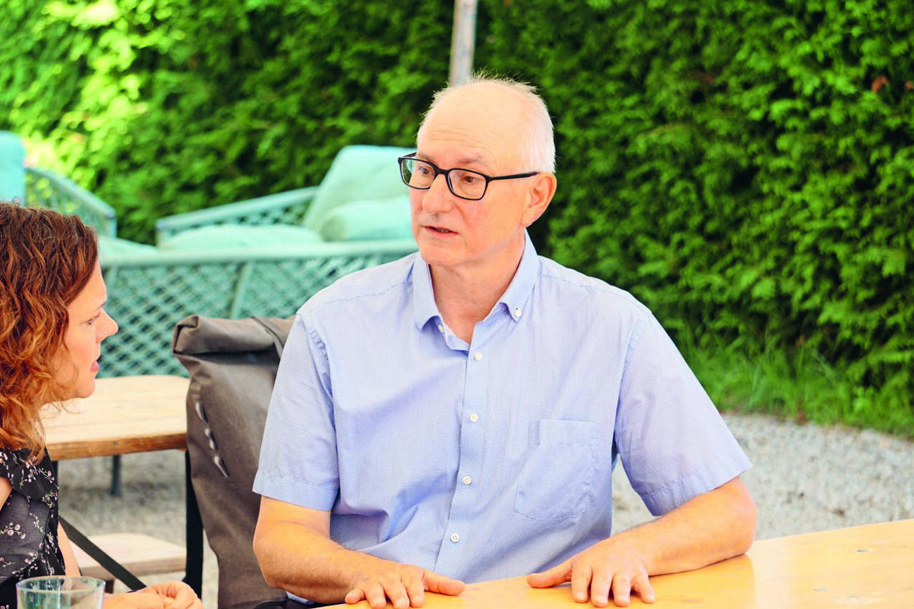 «Kirchliche Arbeit ist Beziehungsarbeit», sagt der aus Michigan stammende Pfarrer Mark Hampton. Seit elf Jahren ist der 65-Jährige Pfarrer in Flawil. Foto: sd