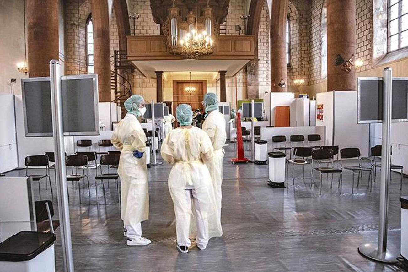 In der christkatholischen Predigerkirche in Basel gibt es bis auf Weiteres Corona-Tests statt Gottesdienste.|zvg