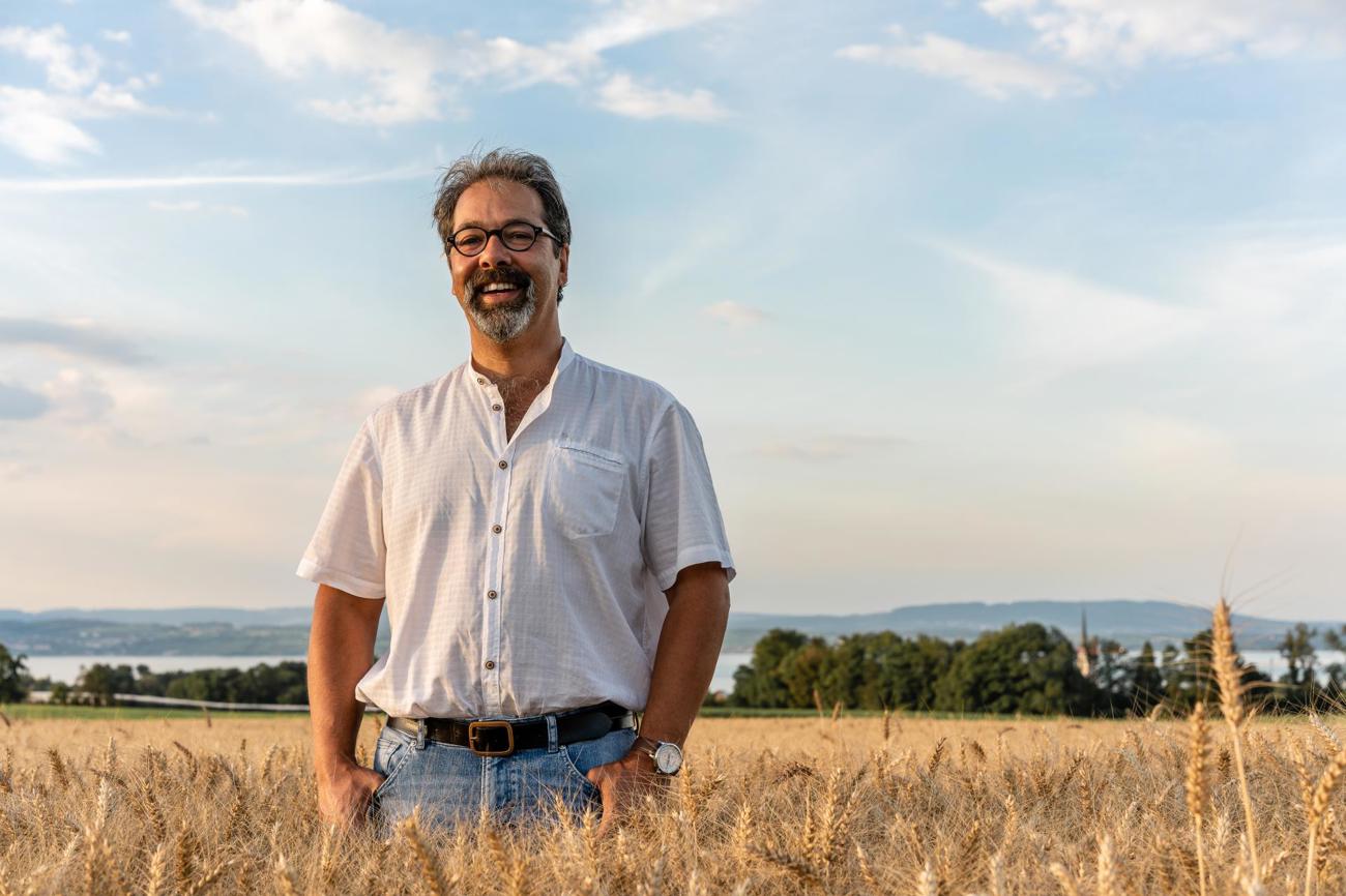Hans Jörg Länzlinger, neuer Präsident von Pro Schule Ost, Kesswil

«Mich beeindrucken die grosse Leistungsbereitschaft und die fröhliche Art der Freiwilligen in der Schweiz und der hohe Mehrwert für die Kinder in den Zielländern. Ein gutes Beispiel für gelebte Nächstenliebe.»