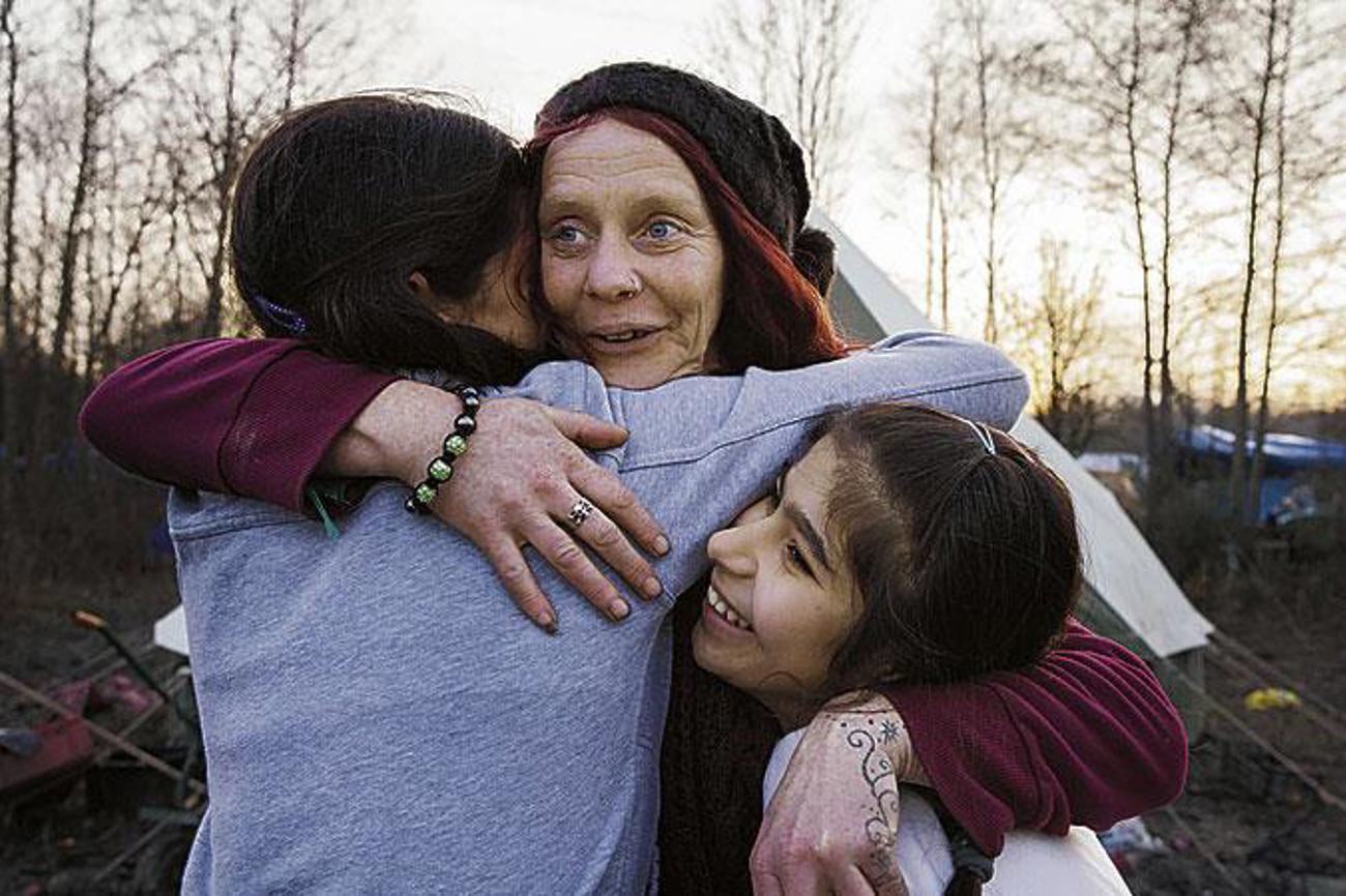 Moment des Glücks: Eindruck aus dem Flüchtlingslager bei Dunkerque.