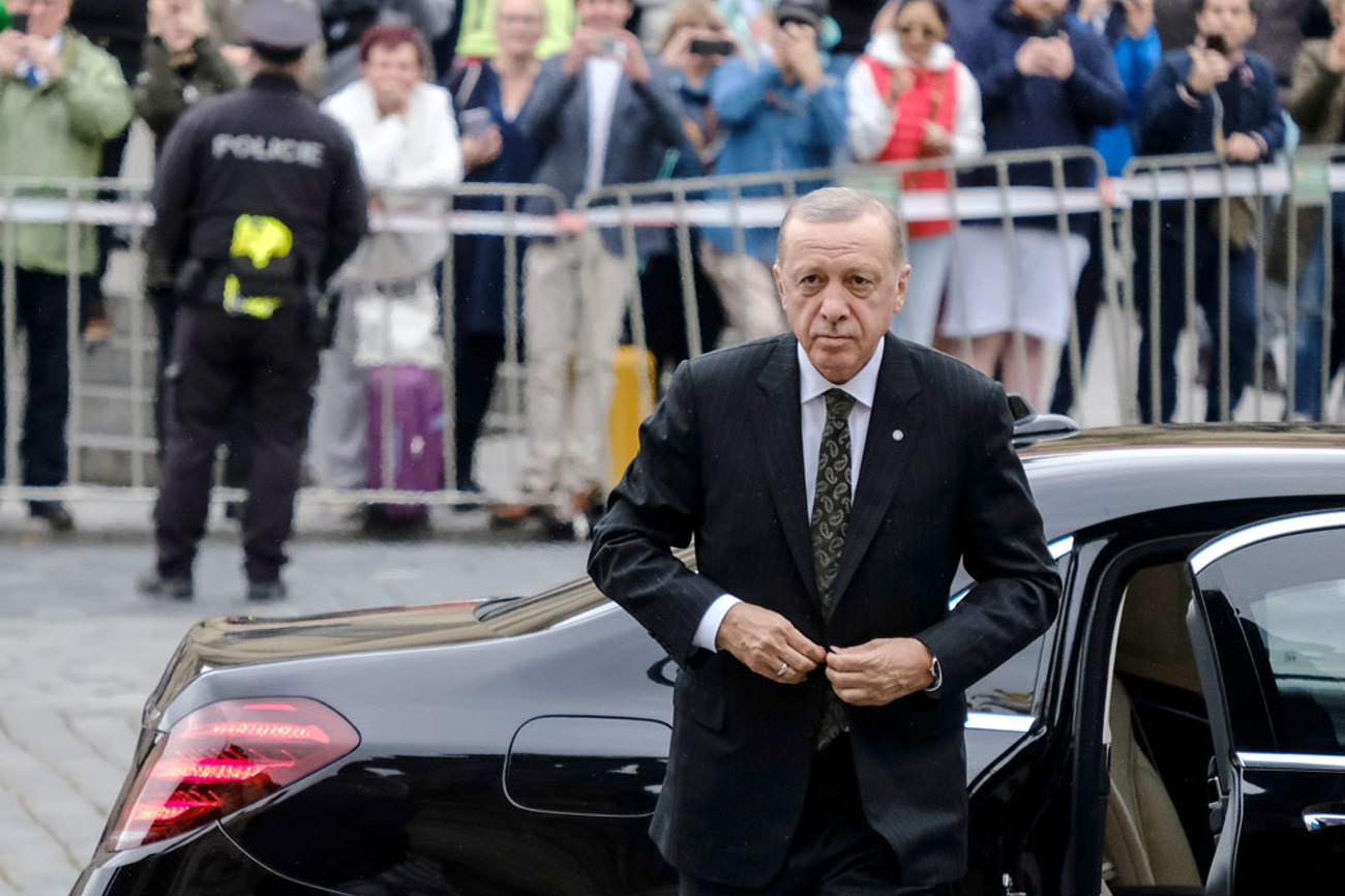 Fest im Sattel: Obwohl sein Land in der Krise steckt und sich die Opposition zusammenraufen konnte, geht Autokrat Erdoğan gestärkt aus den Wahlen hervor. | Foto: Shutterstock