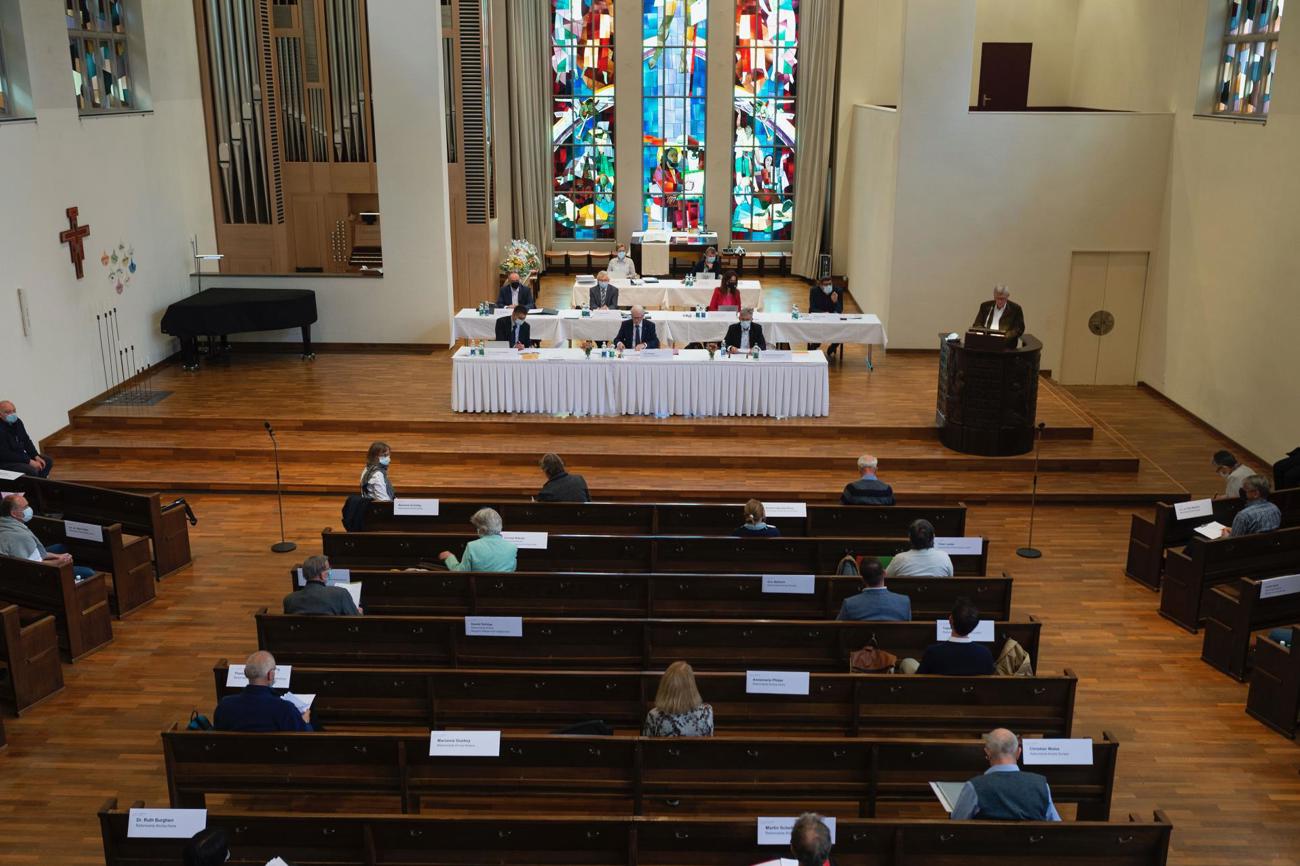 Die Synode tagte in der umgebauten Lukas-Kirche in Luzern.