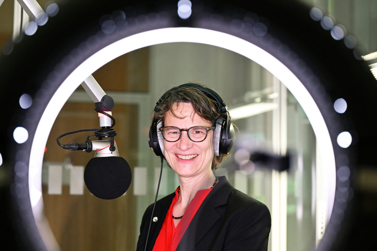 Die deutsche Theologin Christiane Tietz lebte und arbeitete mehrere Jahre in der Schweiz. Von 2013 bis 2025 war sie Professorin für Systematische Theologie an der Universität Zürich. | Foto: epd/Heike Lyding