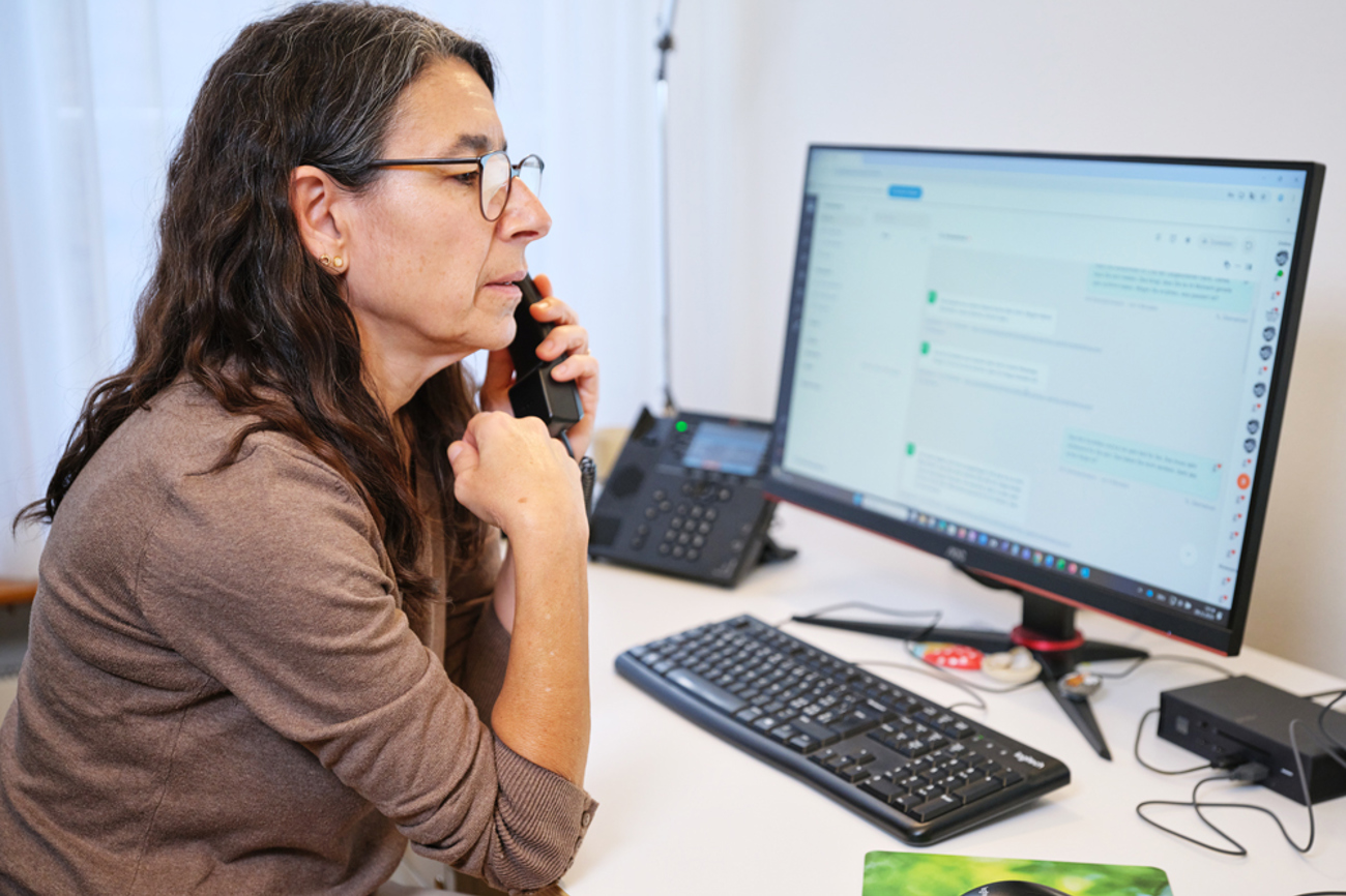 Chatseelsorge-Gespräch der Dargebotenen Hand: «Besonders stark wächst die Nachfrage im Chat. Leider können wir nur etwa einen Drittel der Anfragen annehmen», sagt Klaus Rütschi. | Foto: Emanuel Ammon