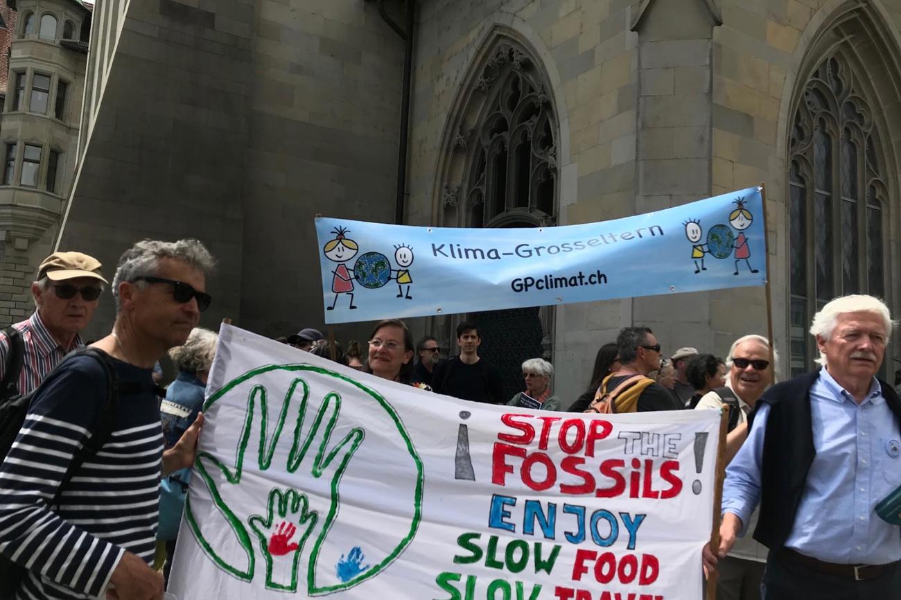 Mit 70 zur Demonstration: Der Klimawandel beschäftigt nicht nur die Jungen.|René Jaccard