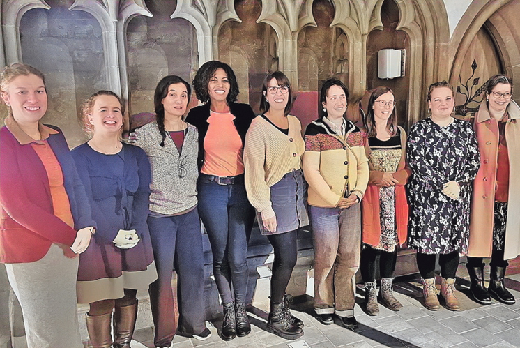 Säen, was bleibt: Katechetinnen im Spannungsfeld