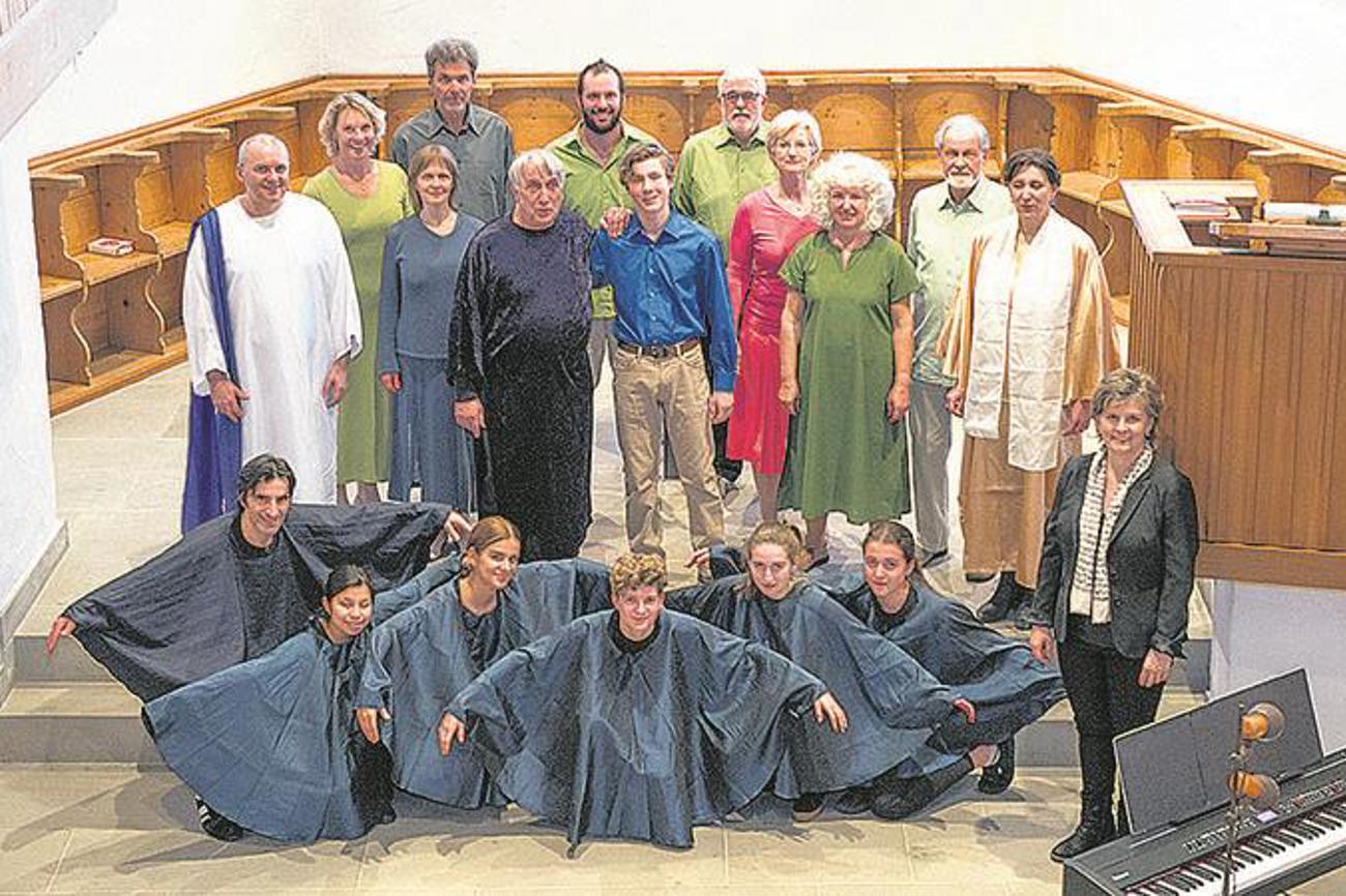 Die Darstellerinnen und Darsteller des Musicals «Hoffnungs-Schimmer». Das Werk ist vom 26. Mai bis zum 1. Juli an verschiedenen Spielorten zu sehen. |Leutert