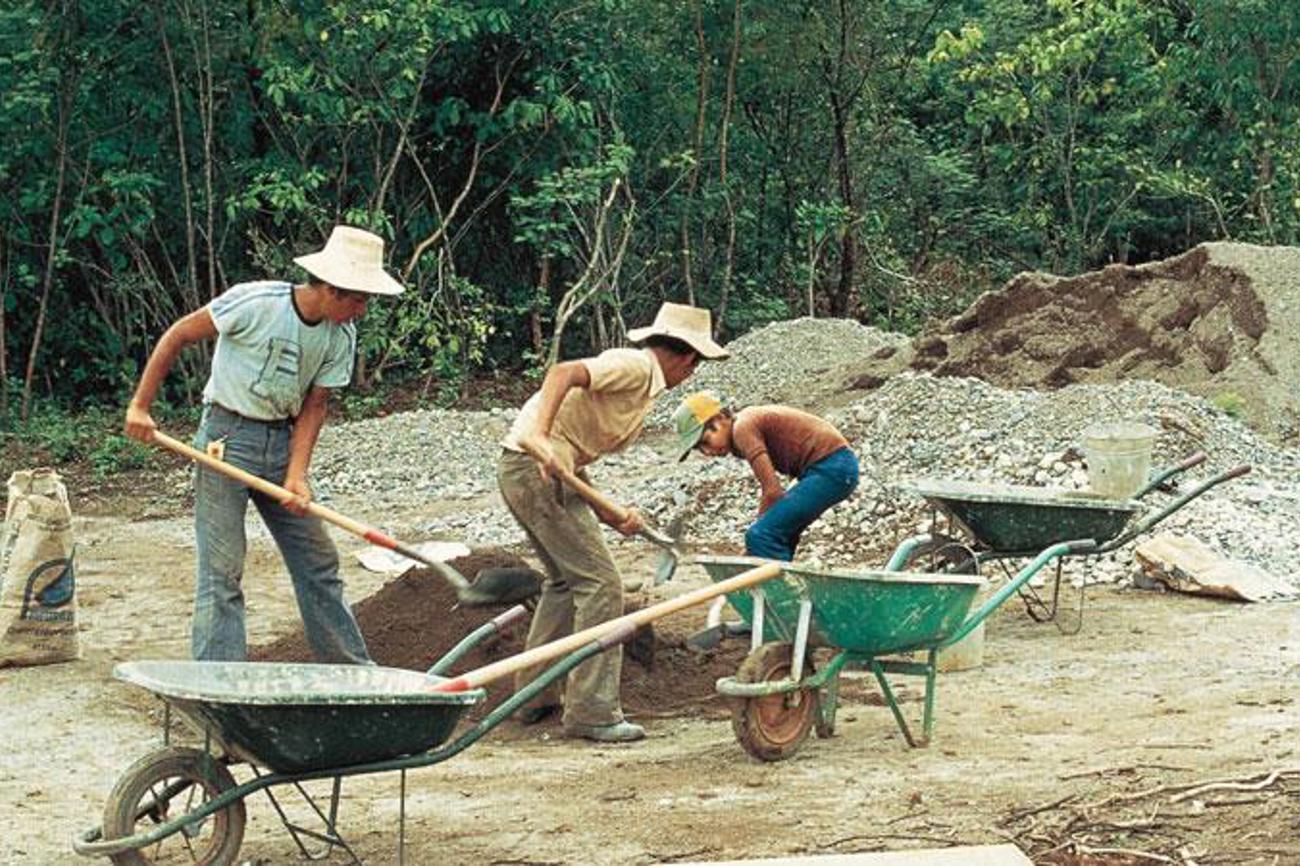 Diese Zusammenarbeit steht vor dem Aus: Strassenbauprojekt in Honduras.|DEZA