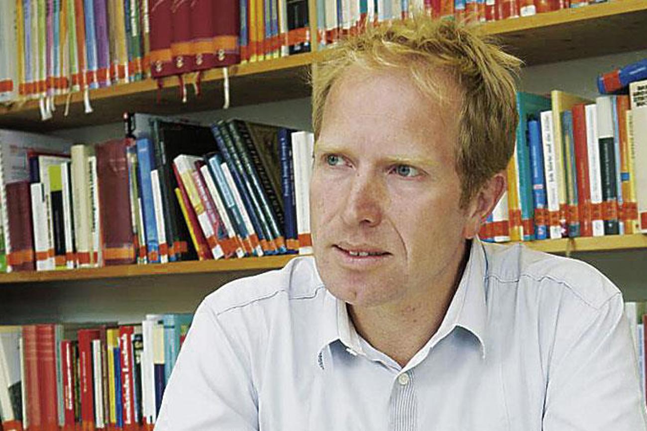 Thomas Schaufelberger, Leiter Aus- und Weiterbildung der Pfarrschaft: «Der Pfarrberuf ist generell kein Bürojob. 
Er bleibt Berufung, mit Menschen in verschiedenen Lebenssituationen unterwegs zu sein.» / Bild: Medienpark/Georgi