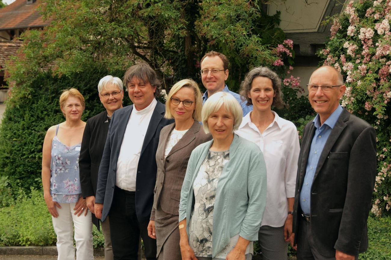 Susanna Müller, Johanna Pilat, Vizepräsident Pfarrer Hansruedi Vetsch, Synodepräsidentin Judith Hübscher, Pfarrer Steffen Emmelius, Elsbeth Graf, Pfarrerin Gabriele Weiss, Hans Peter Niederhäuser. (Bild: brb)
