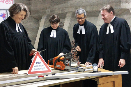 Als Herr Pfarrer von der Kanzel stieg