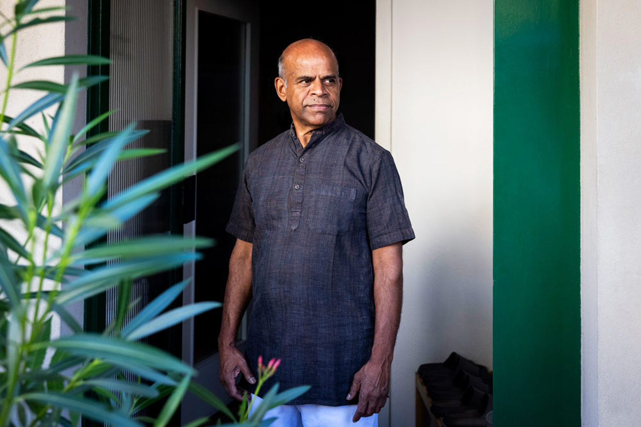 Elango Erambamoorty beruft sich auf die ayurvedische Lebensphilosophie. | Foto: Véronique Hoegger