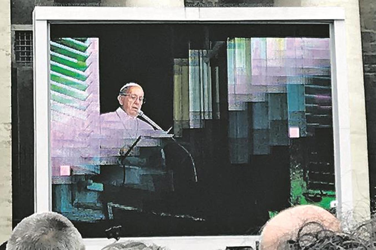 Übertragung des Angelus-Gebets mit Papst Franziskus für uns Reformierte.