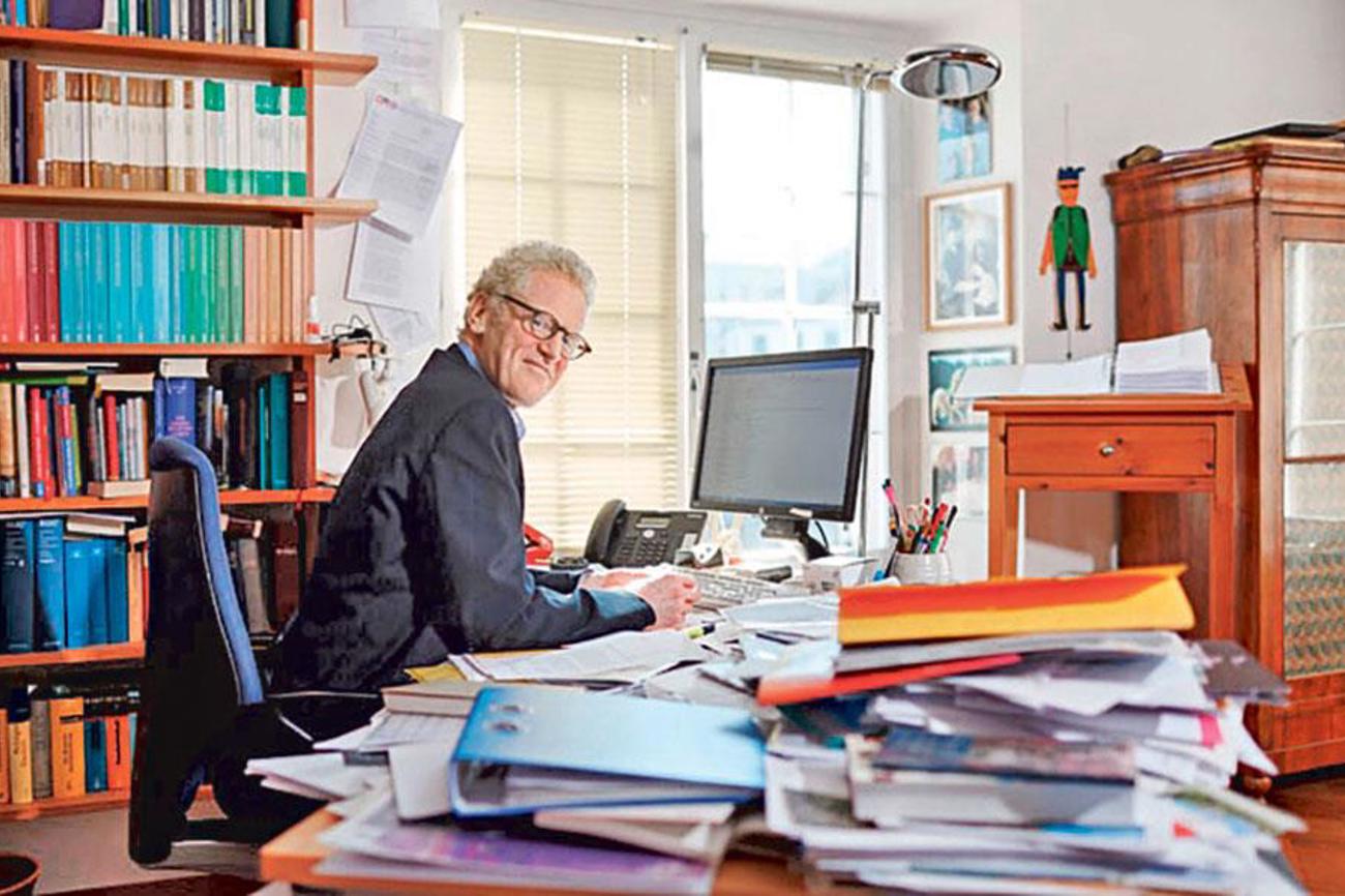 Für Niklaus Peter ist die Bibel eine Quelle für seine Kolumne. (Bild: Schlatter)