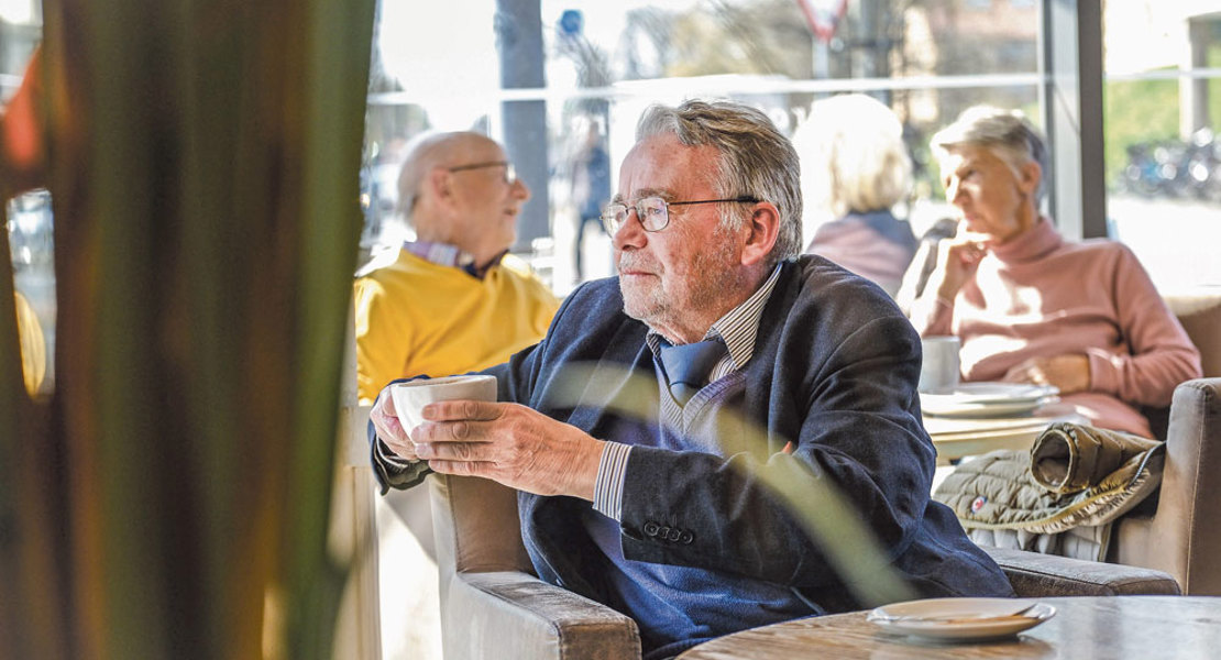 Einsamkeit betrifft viele Menschen über 65. Das ökumenische Projekt «Seelsorge im Alter» sucht nach Lösungen. | epd-Bild