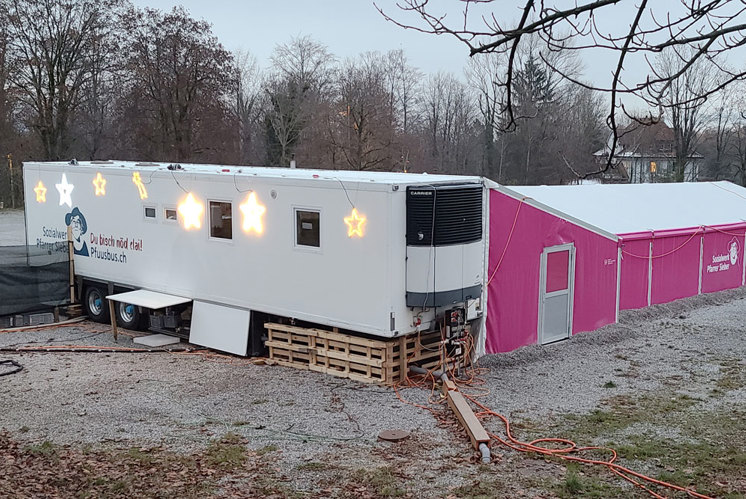 Pfuusbus am Limit: «Sogar manche Gäste schlafen lieber draussen»